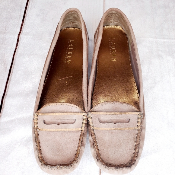 LAUREN RALPH LAUREN Women's Tan Suede Loafer 7B - Picture 2 of 6